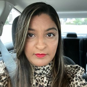 Meet your Posher, Aisha